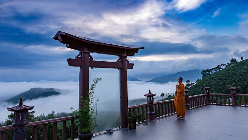 Chùa Linh Quy Pháp Ấn