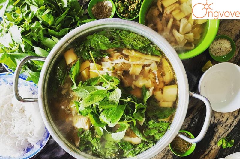 Bỏ túi 14 địa chỉ quán có lẩu gà lá é ngon 