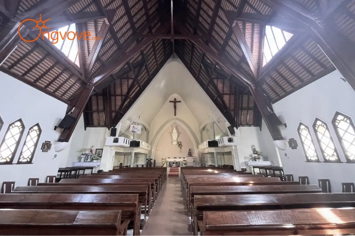 Khám phá Nhà thờ Domaine de Marie