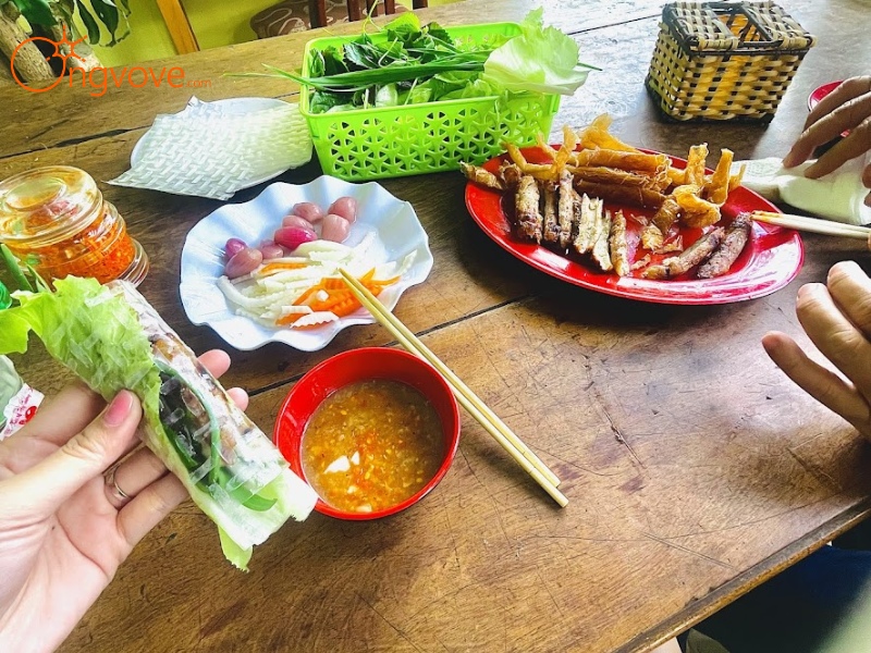 Tìm hiểu về nem nướng Bà Nghĩa Đà Lạt