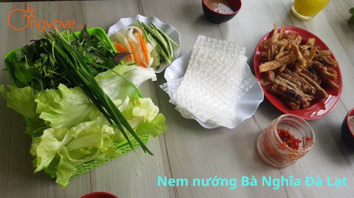 Thưởng Thức Nem Nướng Bà Nghĩa Đà Lạt - Hương Vị Trứ Danh Phố Núi