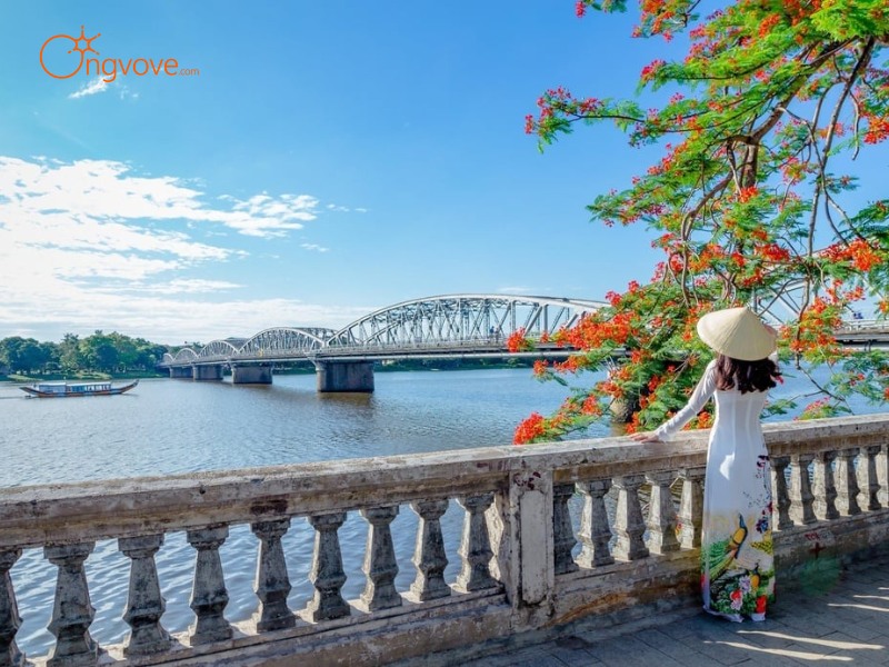 Sông Hương - Biểu tượng của xứ Huế