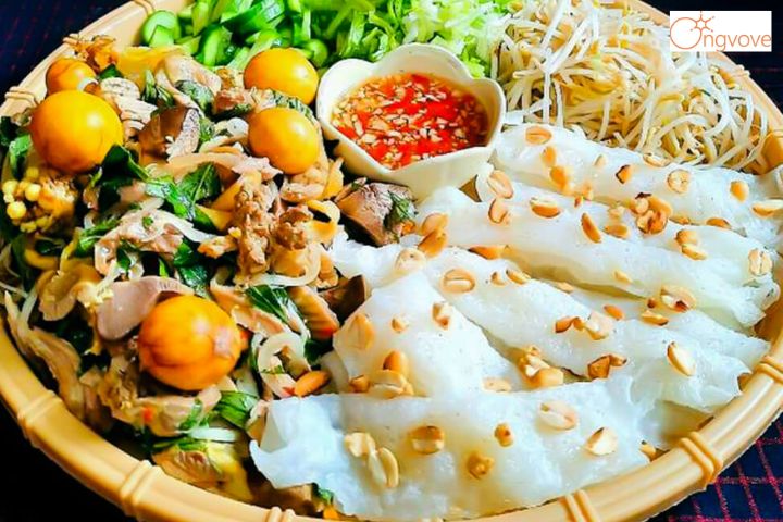 Bánh Ướt Lòng Gà Long