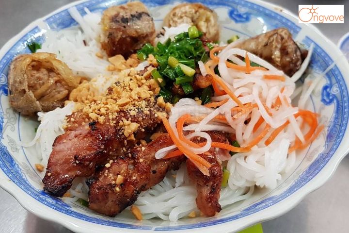 Quán Bún Thịt Nướng Liên