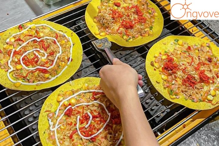 Bánh tráng nướng chợ đêm Đà Lạt