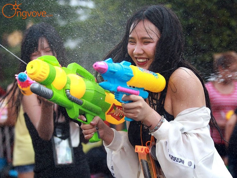 mẹo để có lễ té nước Songkran nhân dịp năm mới tại Thái trọn vẹn